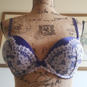 Victoria's Secret bombshell bra